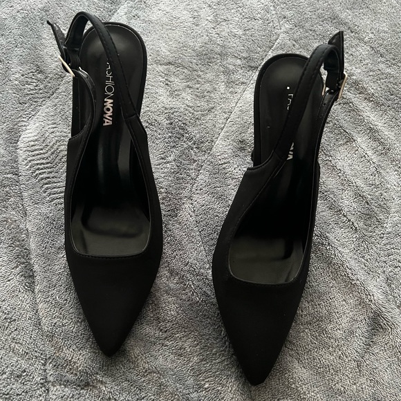 New Fashion Nova pumps - Picture 2 of 3